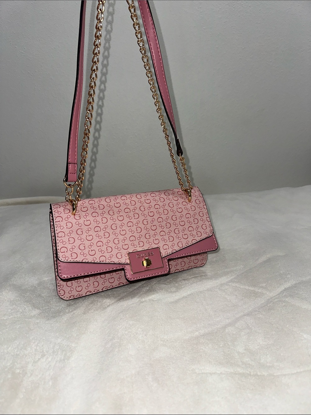 Guess Pink Logo Chain Crossbody Shoulder Bag